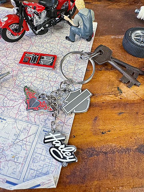 楽天市場】ハーレーダビッドソン オフィシャル メタルキーホルダー