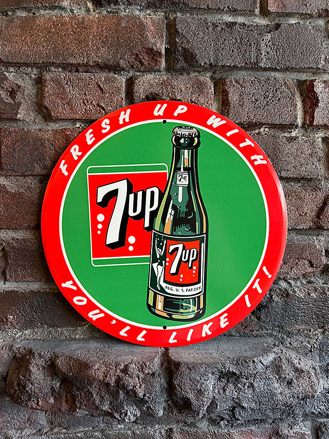 楽天市場】7up セブンアップ ラウンド型 ブリキ看板 （FRESH UP WITH