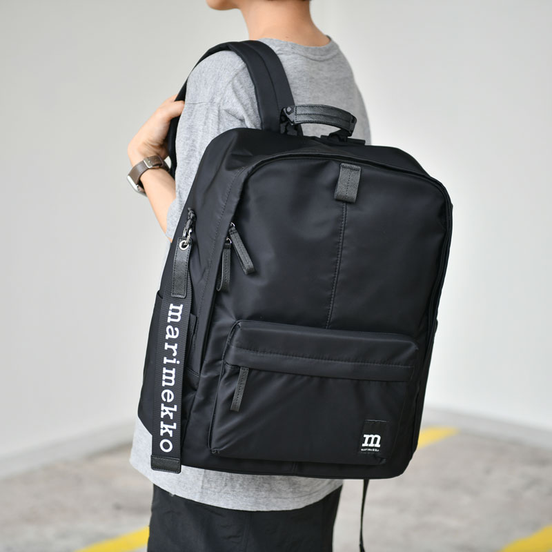 楽天市場】マリメッコ ジップ トップ バックパック ソリッド ブラック