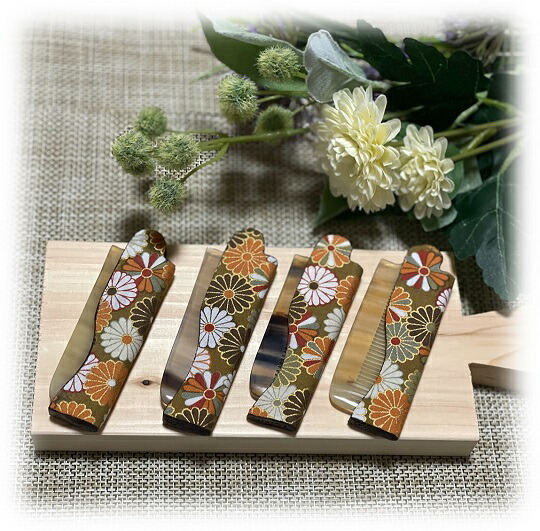 楽天市場】【水牛角の櫛☆折り畳み 和柄】一つ一つ職人の手作りです