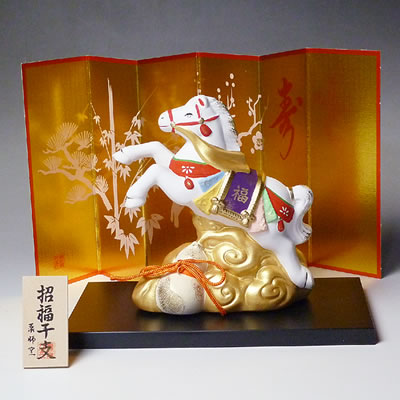 楽天市場】瀬戸焼錦彩招福午陶器の置物（瓢箪から駒・大）【馬、ウマ