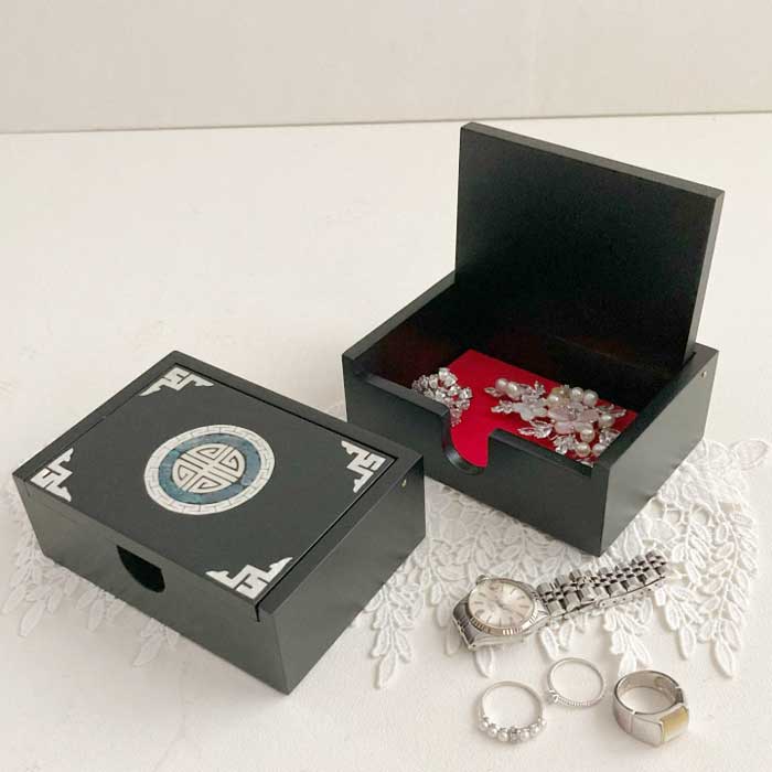 楽天市場】螺鈿細工 吉祥文様の漆黒小物入れ 名刺・アクセサリーケース