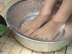 楽天市場】フットバスボウル（アルミ）オリエンタル（Mサイズ