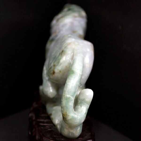 楽天市場】☆高級一点物☆【彫刻置物】本翡翠 (台付き) No.67 ※DM便