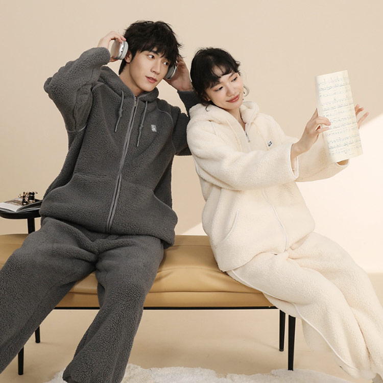 楽天市場】着る毛布 パジャマ ルームウェア 上下セット フード付き