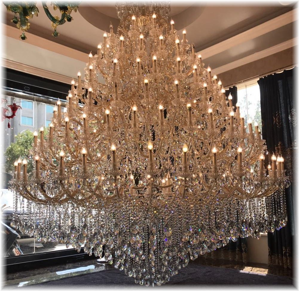 豪華シャンデリア