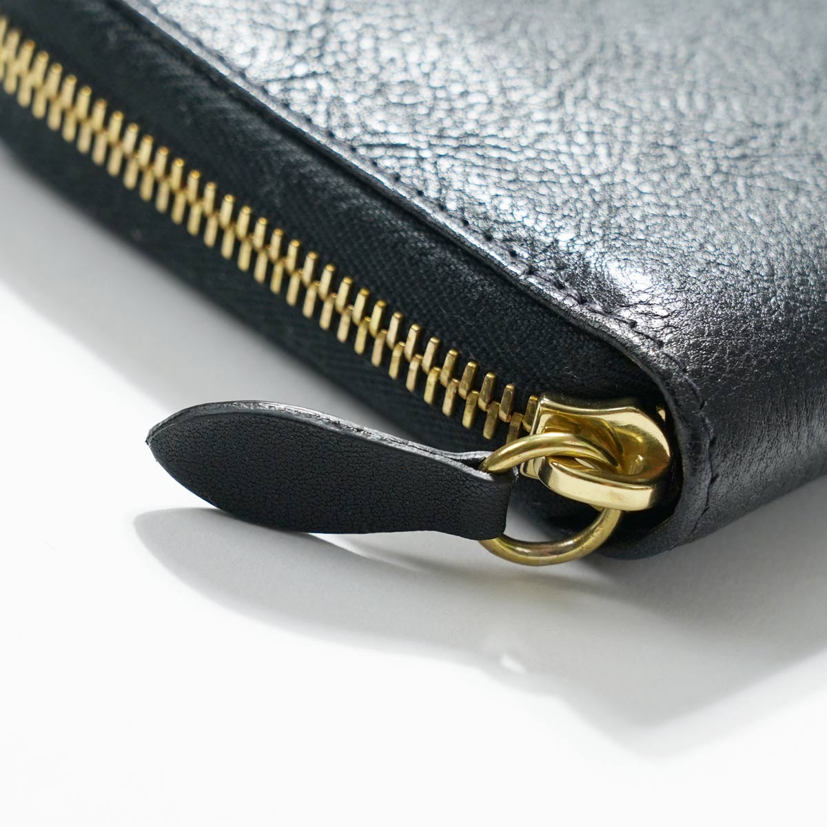 楽天市場】IL BISONTE イルビゾンテ ラウンドファスナー長財布 SZW046