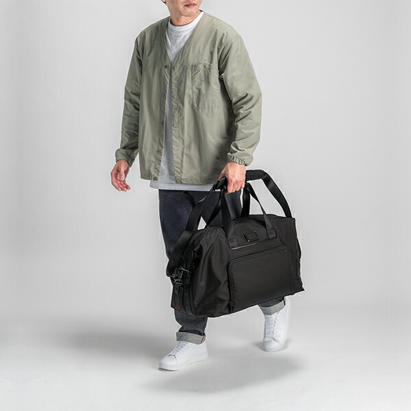 楽天市場】＼店内、SS限定SALE開催中／ トゥミ TUMI ボストンバッグ