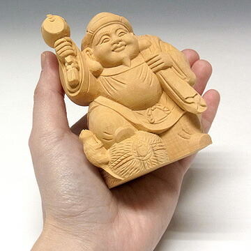 楽天市場】柘植 木彫り 大黒天 置物 ネズミ付 高さ9cm 七福神 縁起物