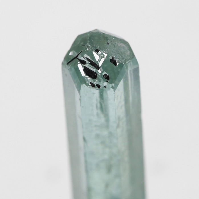 楽天市場】人気高騰！ベトナム産『非加熱アクアマリン原石』 25.2 ct