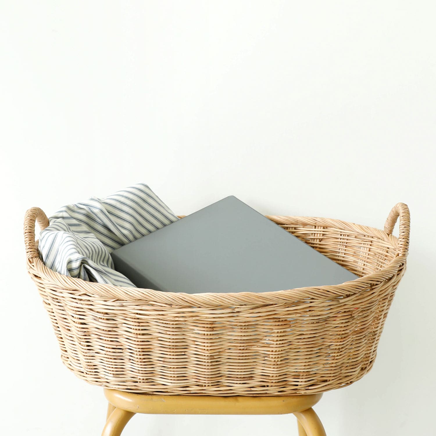 楽天市場】松野屋 ラタン取手付楕円バスケットロータイプ M かご カゴ