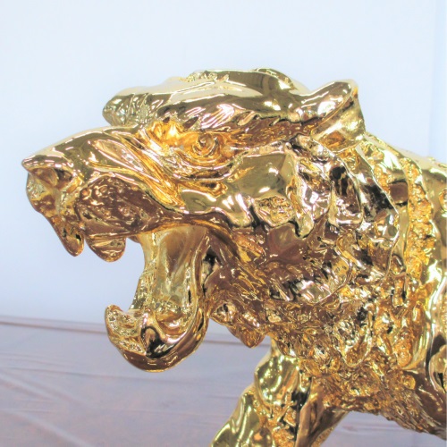 楽天市場】虎 置物 ゴールド 幅 76 × 高さ 27センチ おしゃれ オブジェ