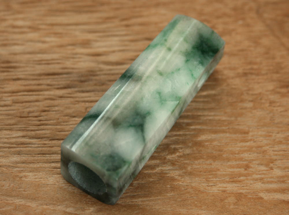 楽天市場】糸魚川翡翠石笛 C01633 元粋 作 49mm*15mm*15mm 糸魚川産