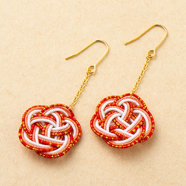 楽天市場】【20％OFF】 水引ピアス チェーン付き 唐紅 からくれない