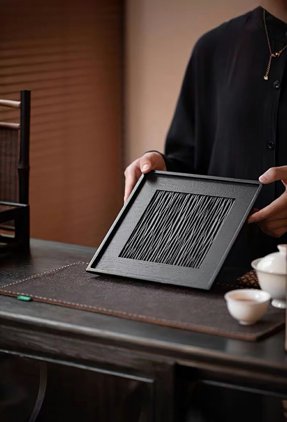 楽天市場】彫刻 手づくり 木製 トレー 黒 ブラック 配膳トレー 四角形