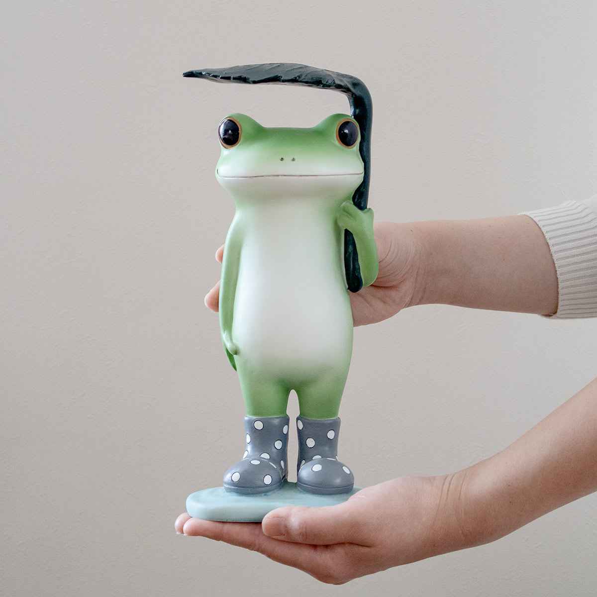 楽天市場】ガーデン オーナメント 葉っぱ傘カエル Copeau （ コポー