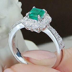 楽天市場】pt900 エメラルド ダイヤモンドリング 【送料無料】【刻印