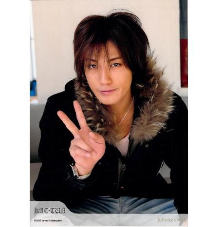 楽天市場】 KAT-TUN 赤西 仁 【公式写真・スリーブ付き】a47