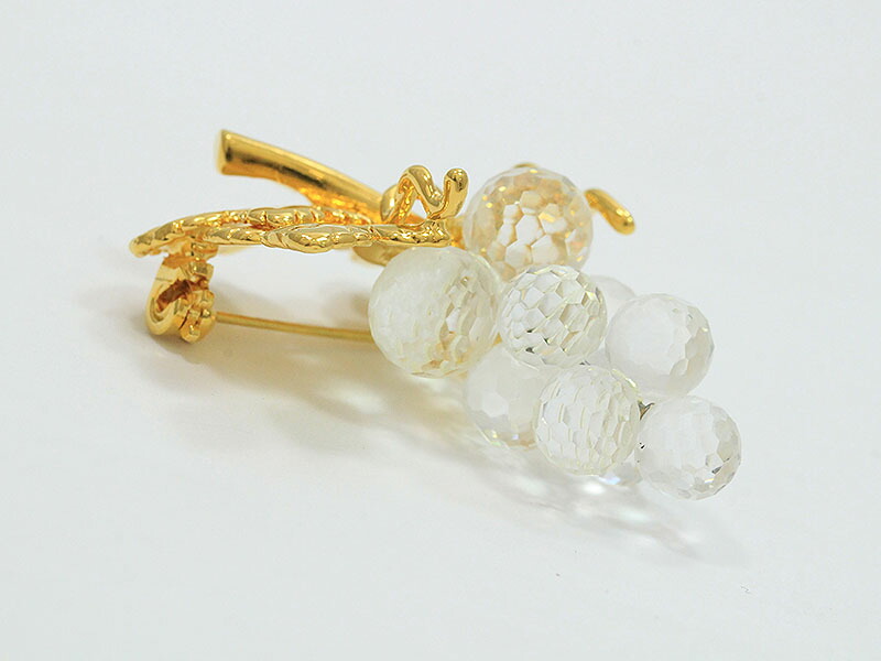 楽天市場】SWAROVSKI(スワロフスキー) ブローチ ぶどう スワロフスキー