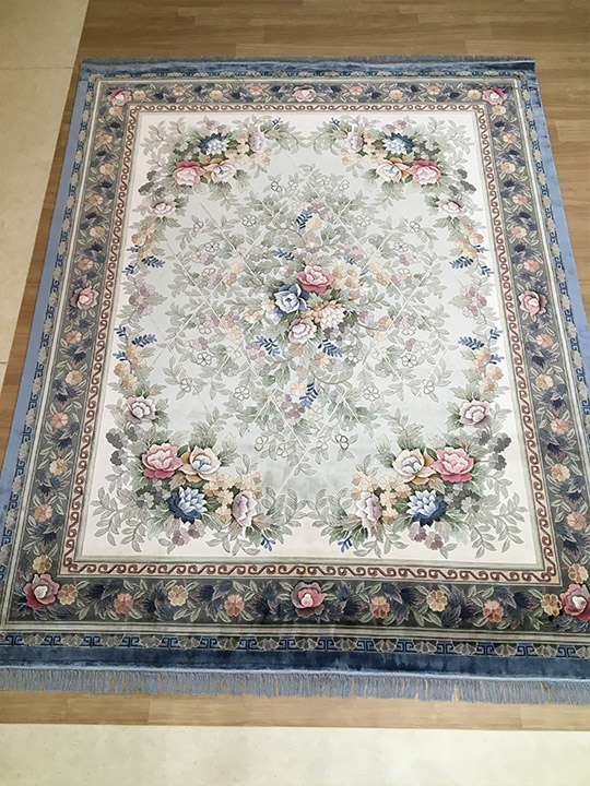 楽天市場】【中国段通 シルク 約3畳用 花に囲まれて】絨毯(じゅうたん