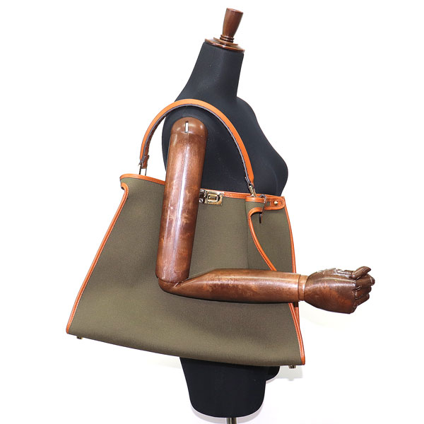 楽天市場】【美品】フェンディ【FENDI】 ピーカブー エックスライト