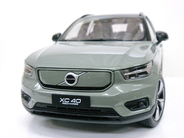 楽天市場】VOLVO特注 1/18 ボルボ XC40 リチャージ (グリーン) 2023