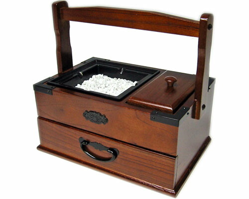 昭和レトロ】 木製煙草盆・キセル付 昭和レトロ】 木製煙草盆・キセル付