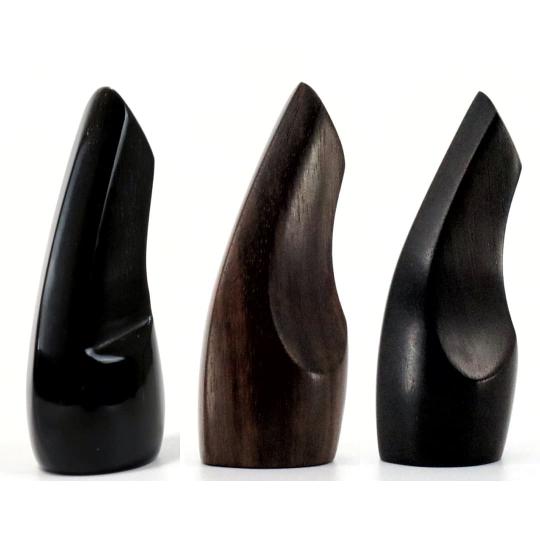 楽天市場】三線用ツメ 爪 撥 バチ Mサイズ 約7cm（水牛製・紫檀製・黒