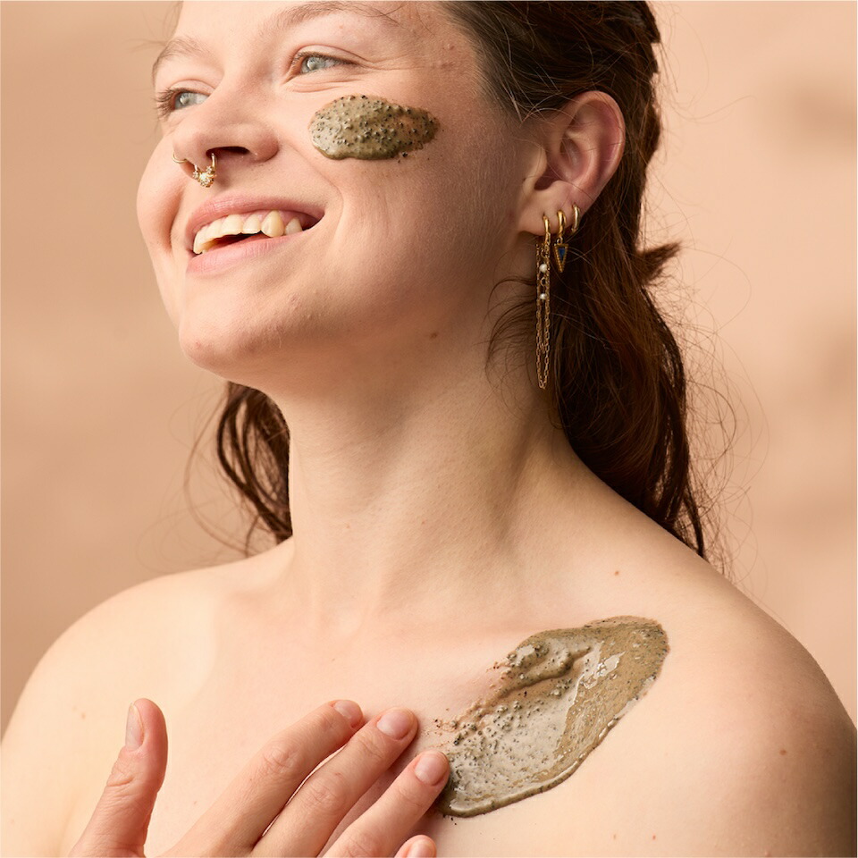 楽天市場】LUSH カップ オブ ブラック 150g 洗顔 ボディ スクラブ