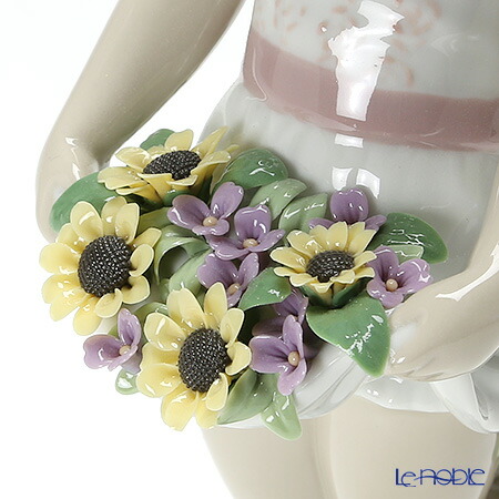 楽天市場】【ポイント10倍】リヤドロ スカートに花いっぱい(スペシャル