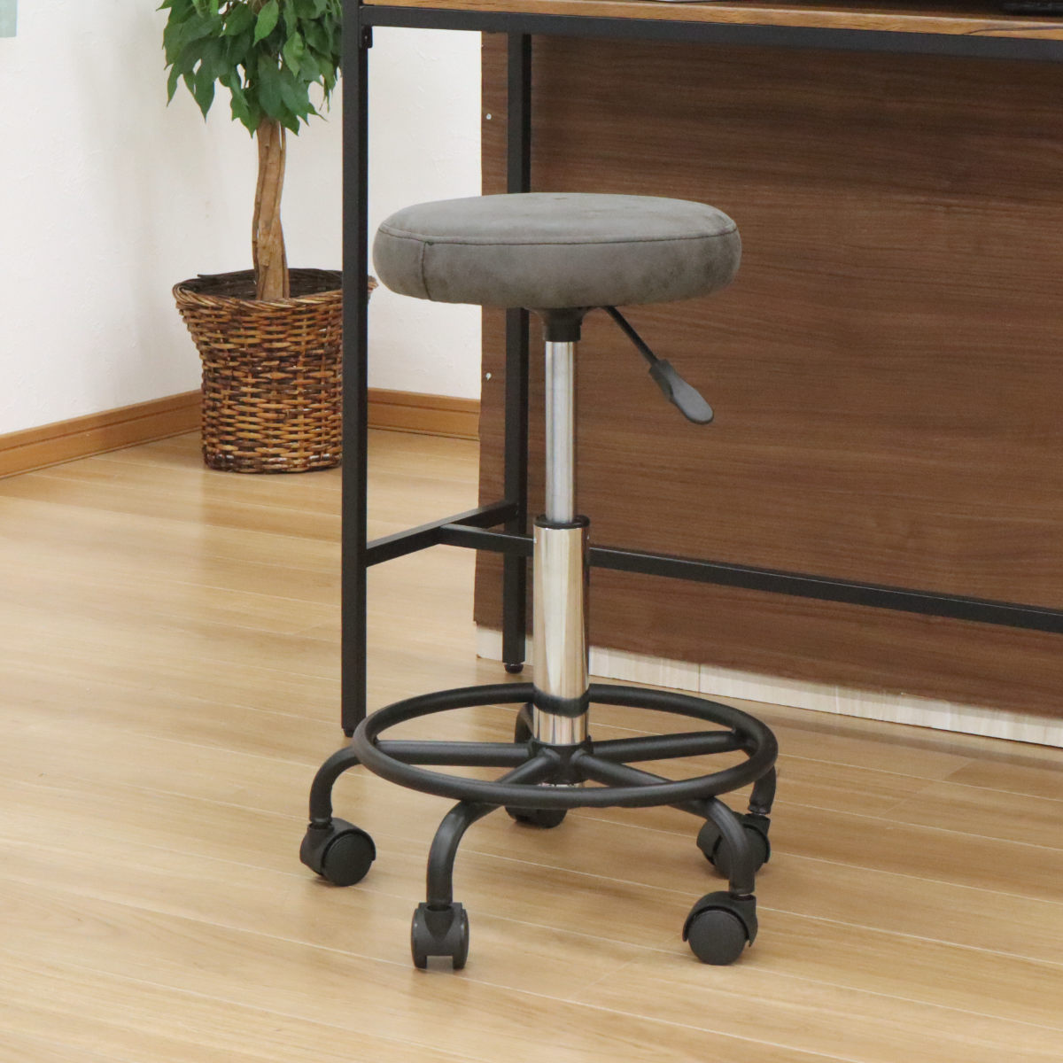 楽天市場】キャスター付きチェア 背なし 昇降式 回転式 座面高51.4