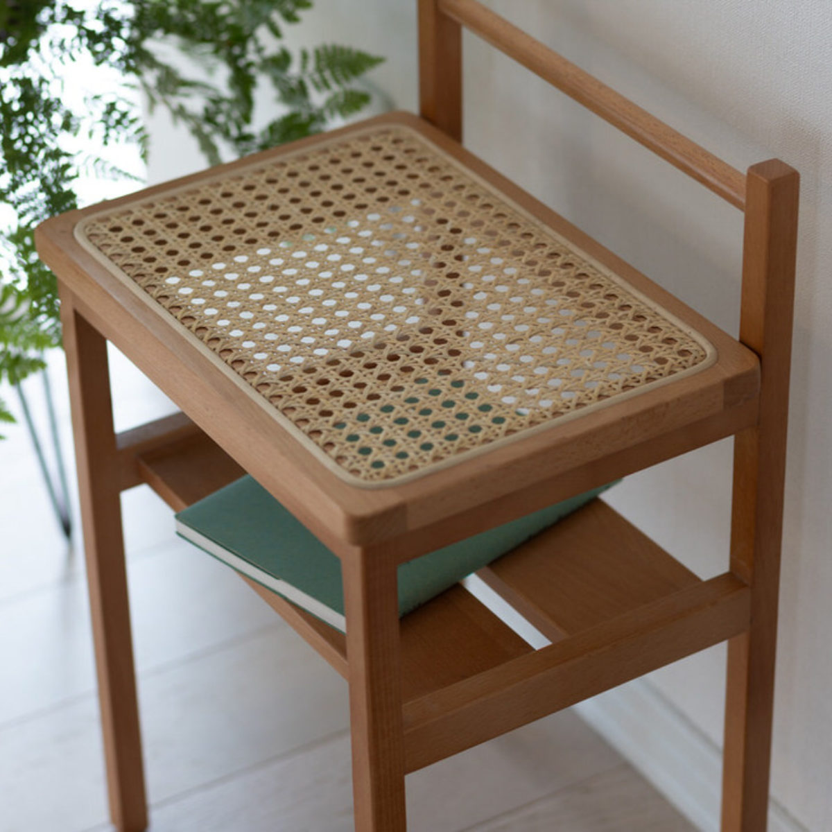 楽天市場】Mash サイドテーブル ラタン 高さ53cm 天然木 （ 椅子