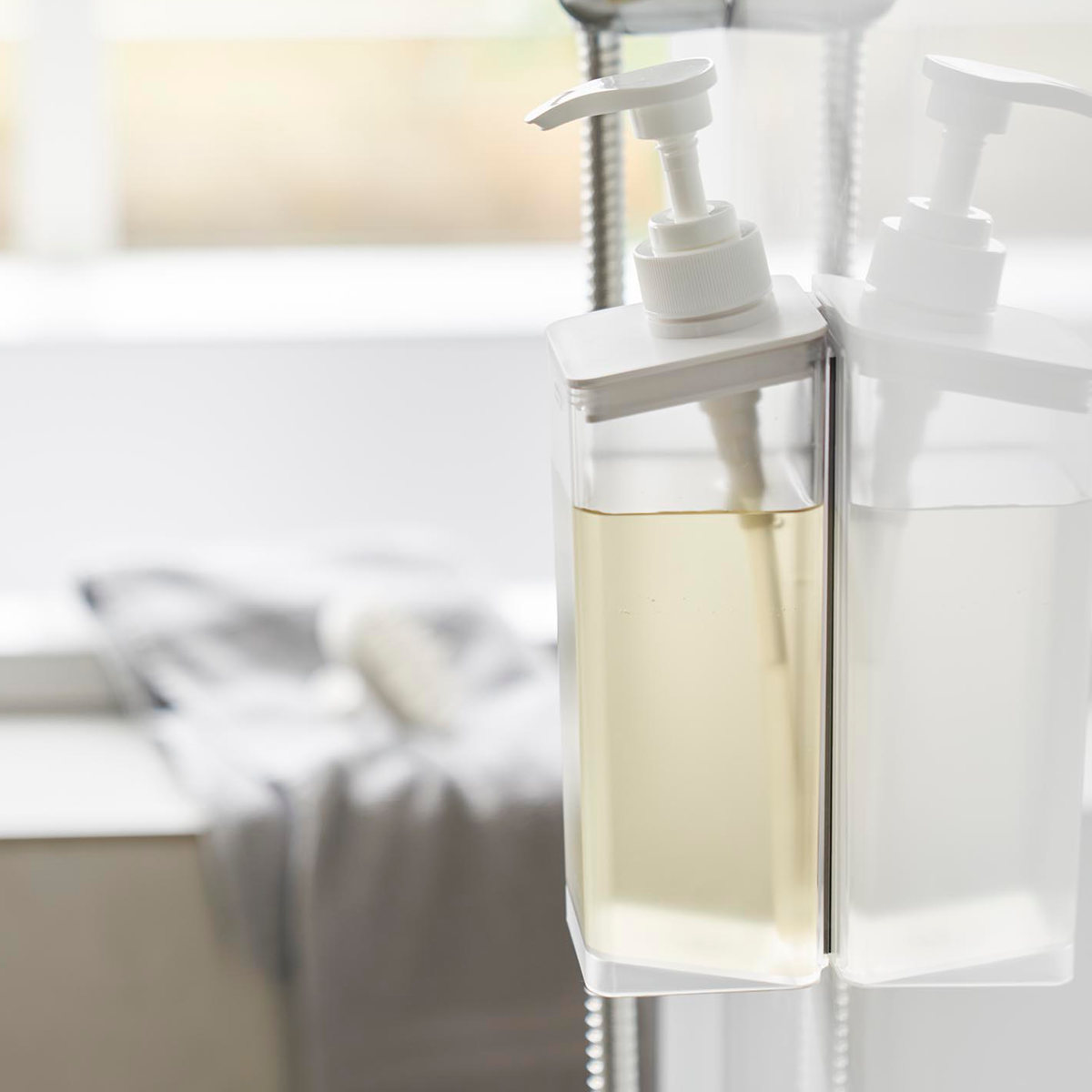 楽天市場】山崎実業 mist たっぷり洗剤が出るマグネットディスペンサー