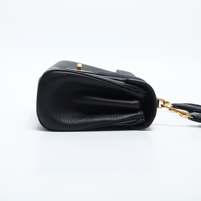 楽天市場】【全商品21%OFF!11/30 23:59まで】セリーヌ CELINE ティーン