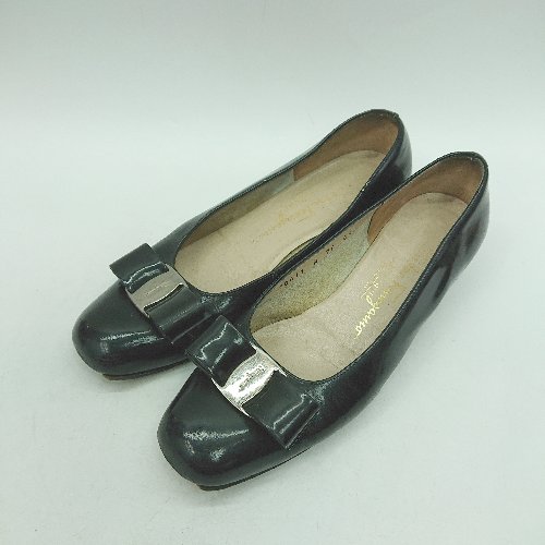 楽天市場】フェラガモ 61／2の通販