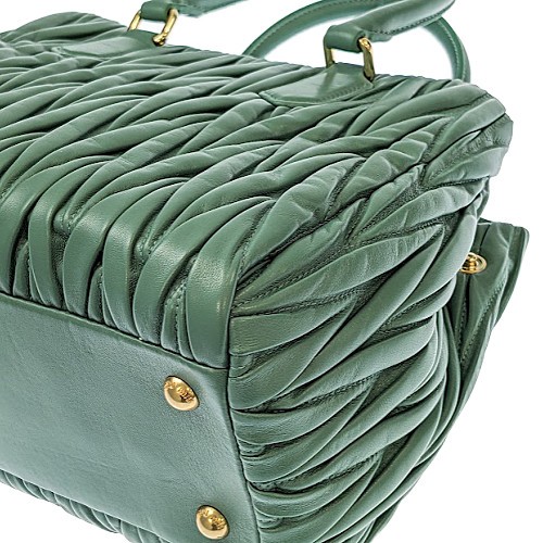 楽天市場】【ポイント10倍】3/5限定！ MIUMIU ミュウミュウ マテラッセ