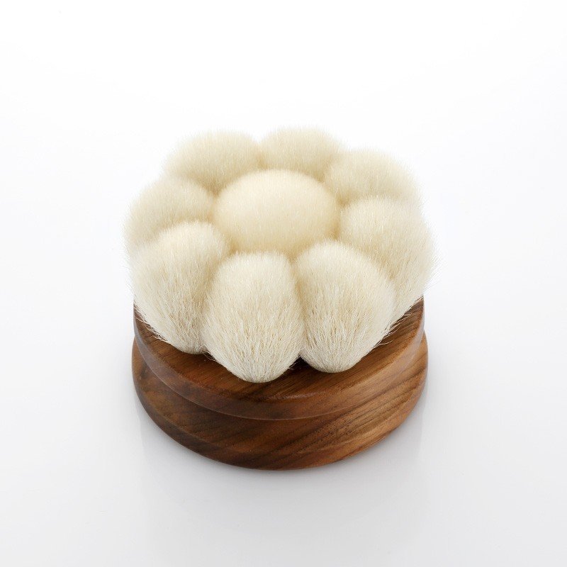 楽天市場】熊野筆 ボディブラシ 花型 ロング 体洗いブラシ ギフト