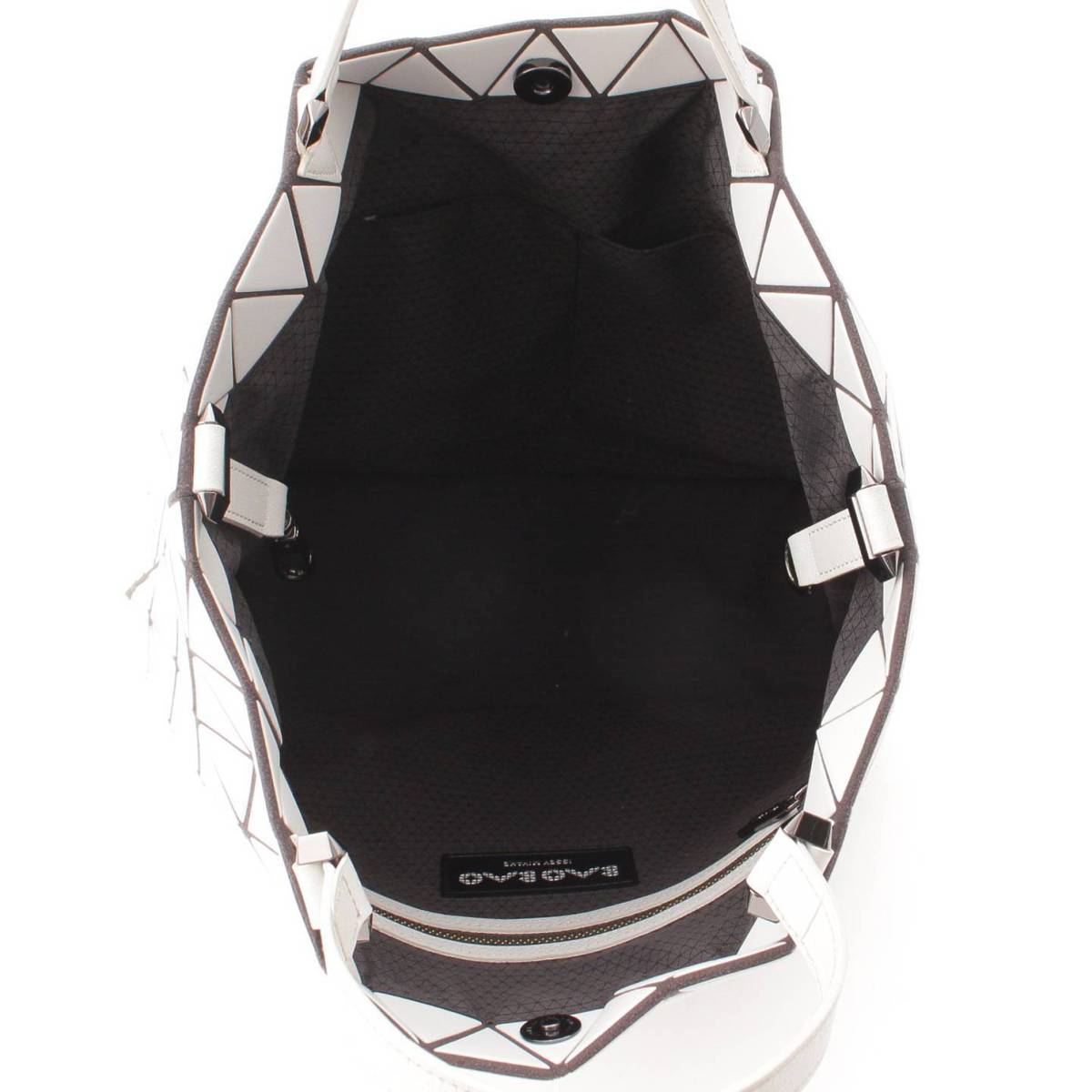 楽天市場】【バオバオ イッセイミヤケ】BAO BAO ISSEY MIYAKE レザー