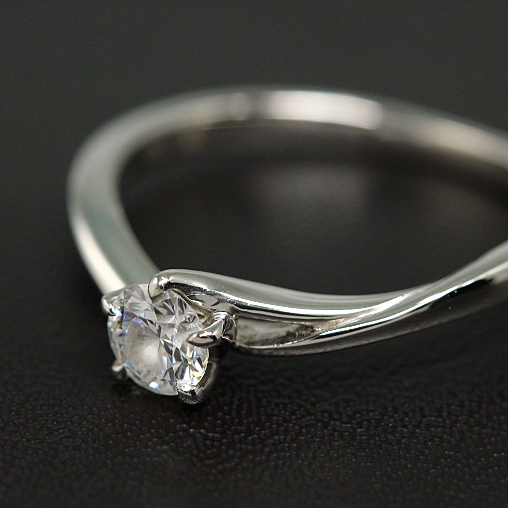 楽天市場】俄(ニワカ) UIZAKURA 初桜 ダイヤモンドリング 指輪/Pt950