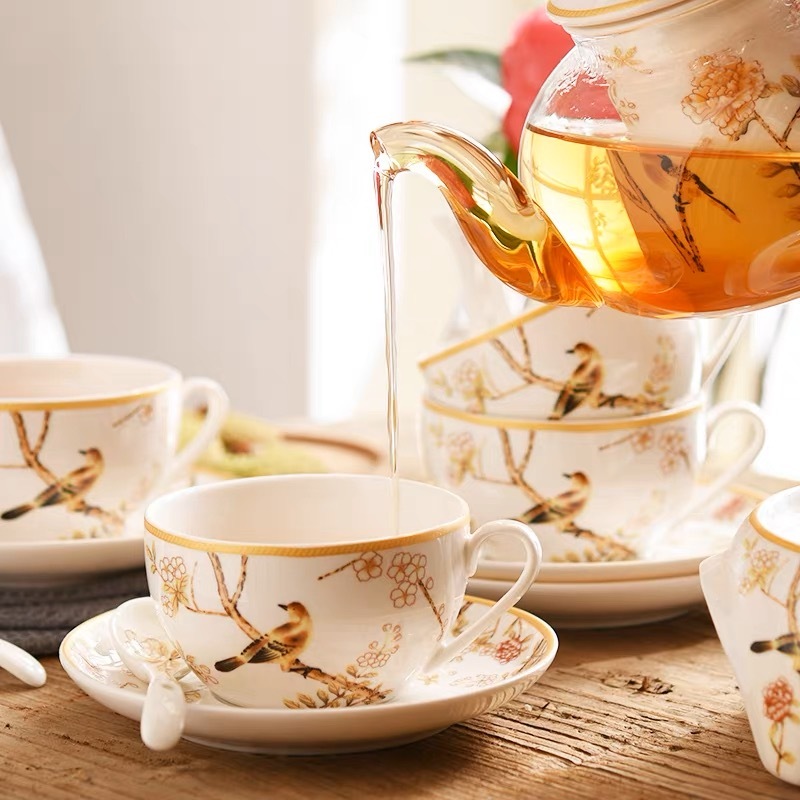 楽天市場】A059511上品ティーカップ＆ソーサー 4客セット 花柄．陶器