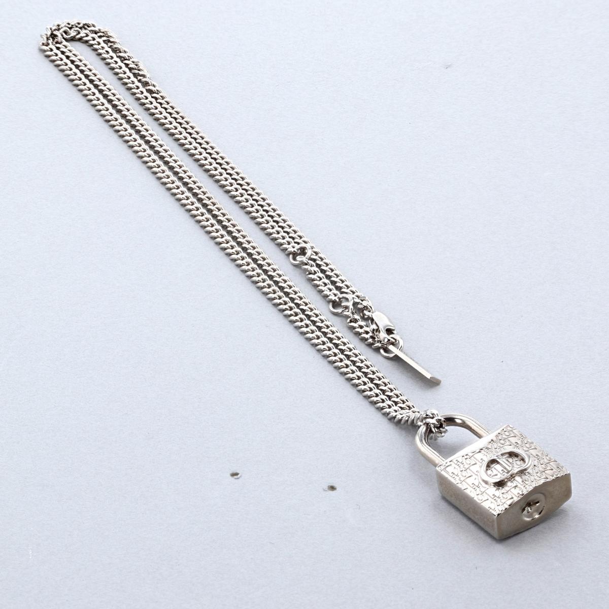 楽天市場】【最終値下げ】【即日発送・水曜定休日・木曜発送】【美品