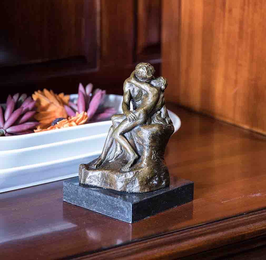 楽天市場】ロダン作「接吻」ブロンズ彫刻 金属置物 ロストワックス法