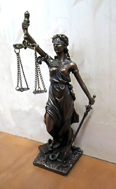 楽天市場】正義の女神 テミス（テーミス）彫像 ブロンズ風 彫刻