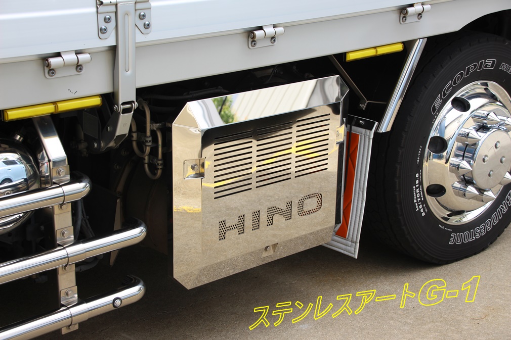 楽天市場】日野大型 17プロフィア 低床 マフラーカバー 鏡面 ウロコ