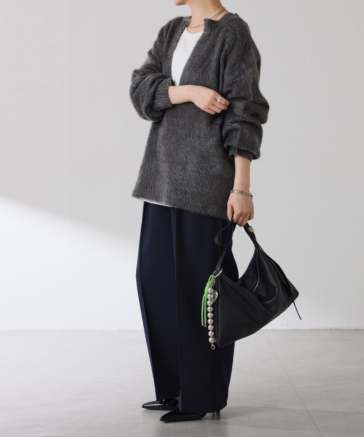 COLLAGE GALLARDAGALANTE｜エアリー深Vニット | Rakuten Fashion(楽天