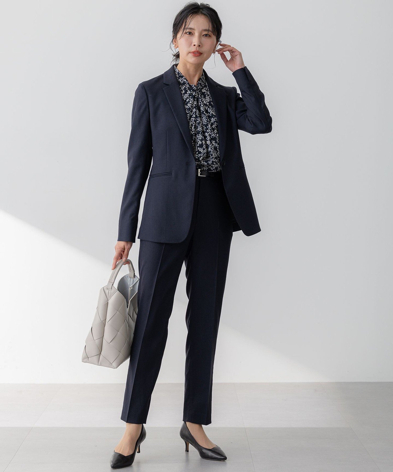 23区｜【洗える】シャドーリーフ プリント ブラウス | Rakuten Fashion