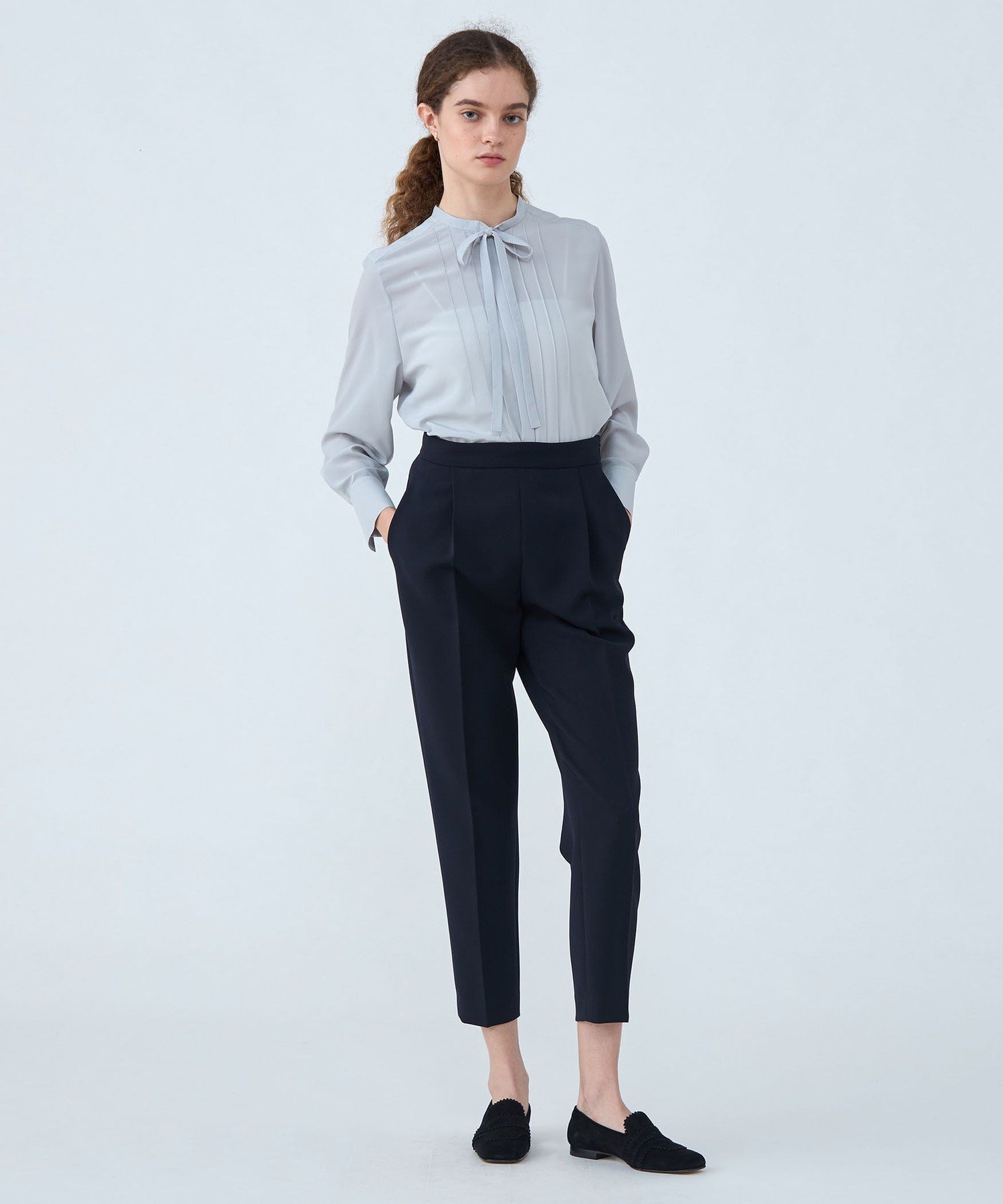 TOMORROWLAND｜ドライダブルクロス フロントタックテーパードパンツ