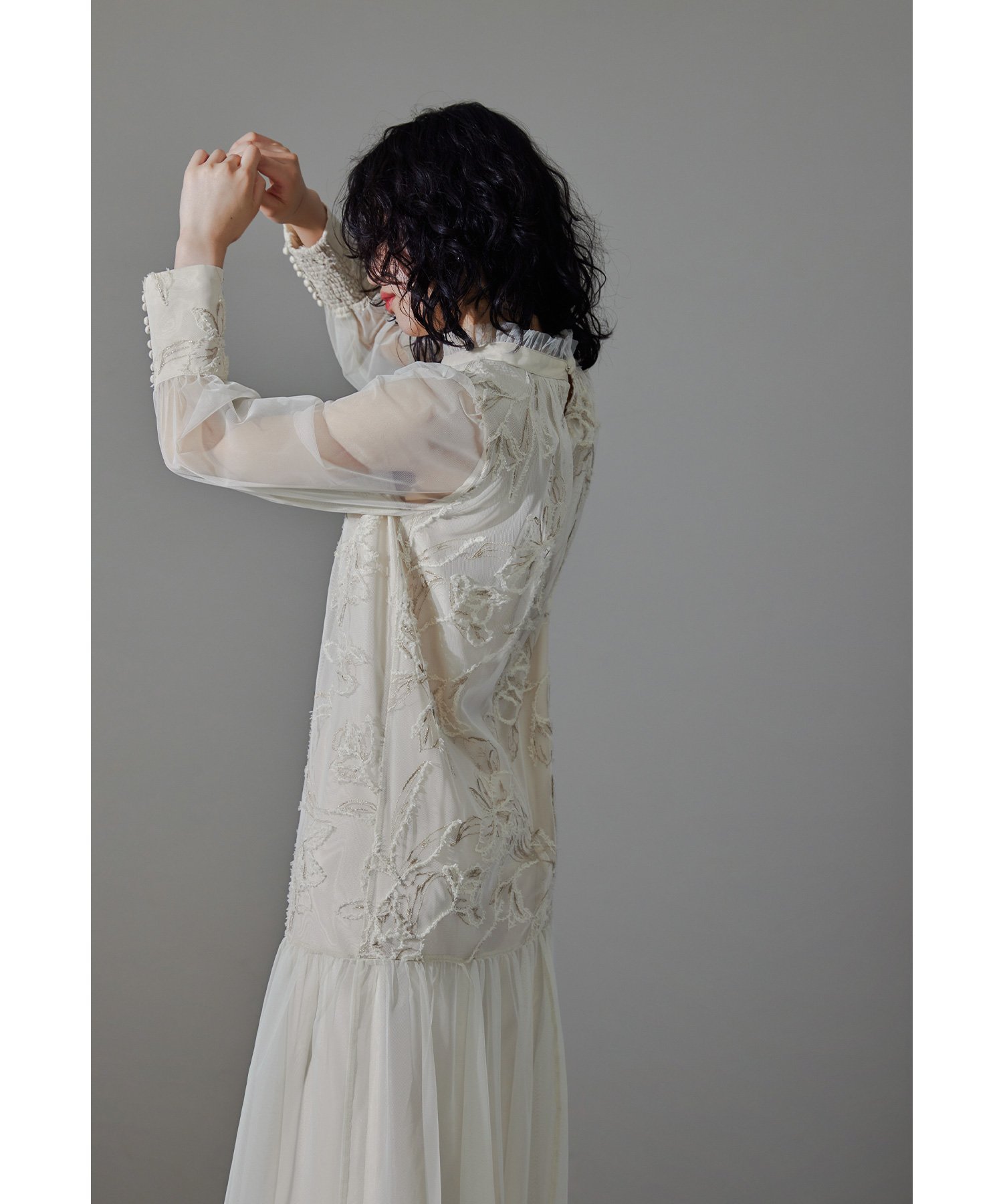 bflat｜フェザーフラワーチュールドレス 結婚式 パーティードレス