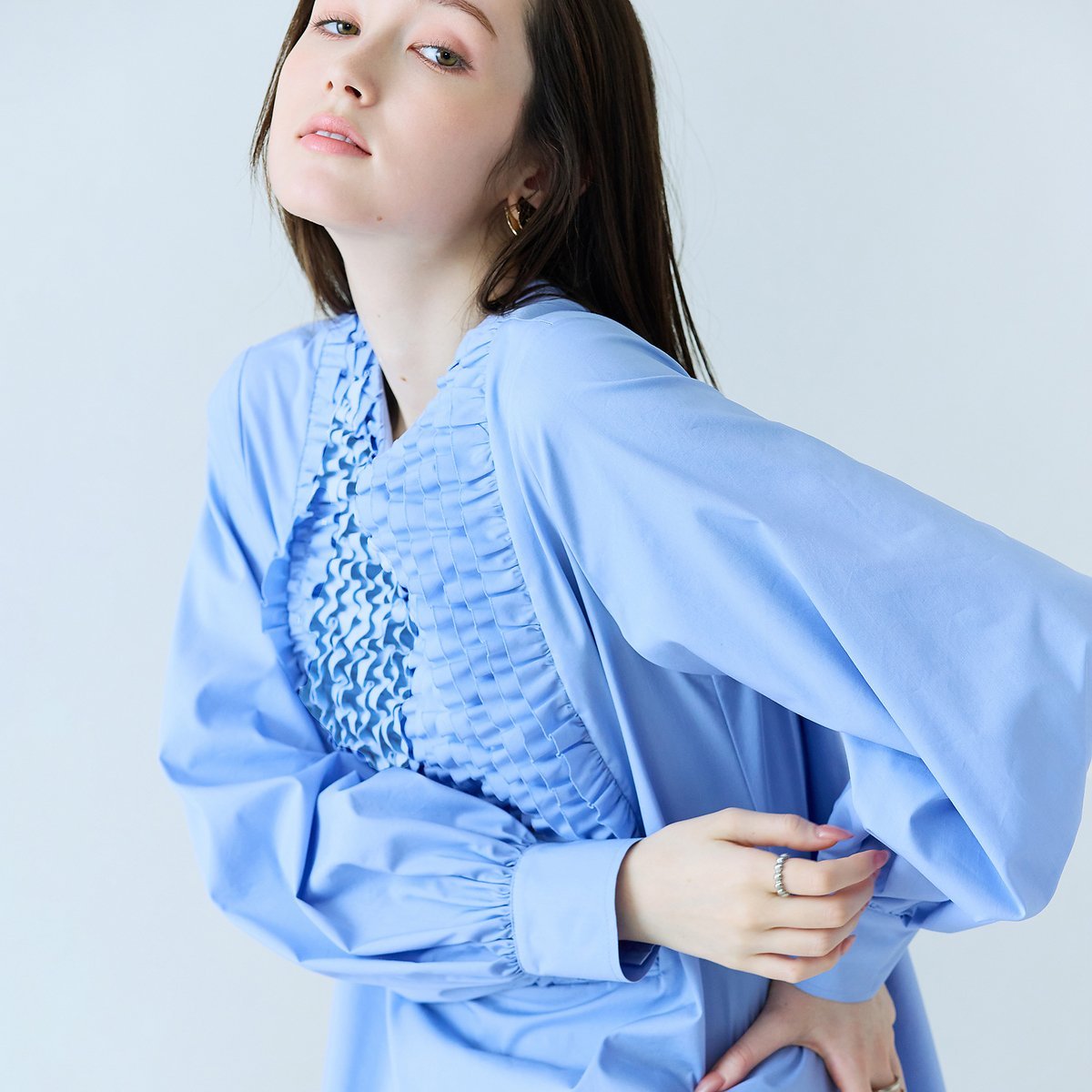 Rose Tiara｜フロントフリルレイヤードブラウス | Rakuten Fashion