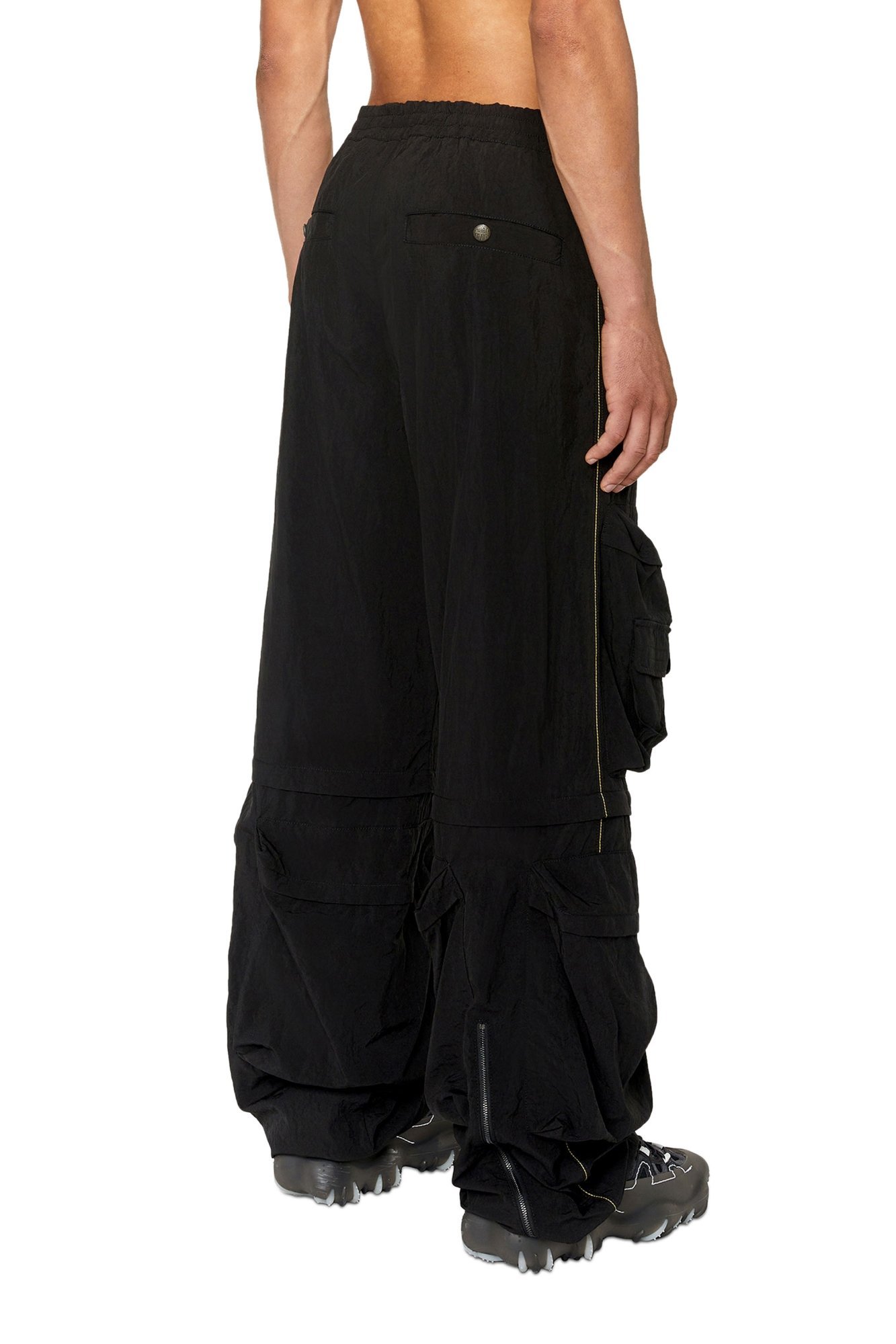 DIESEL｜メンズ パンツ ナイロン ビッグポケット | Rakuten Fashion